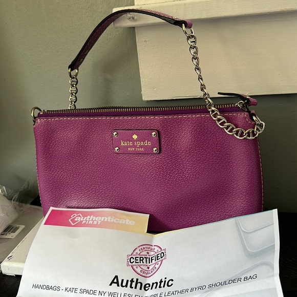 kate spade Handbags - Kate Spade Wellesley Leather Byrd Shoulder Bag EUC